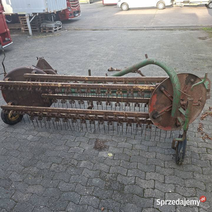 Zgrabiarka grzebieniowa Karsin