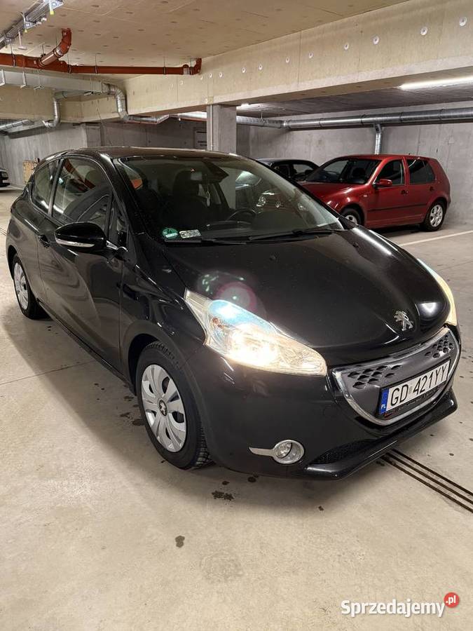 Sprzedam Peugeot 208 czarny Gdańsk