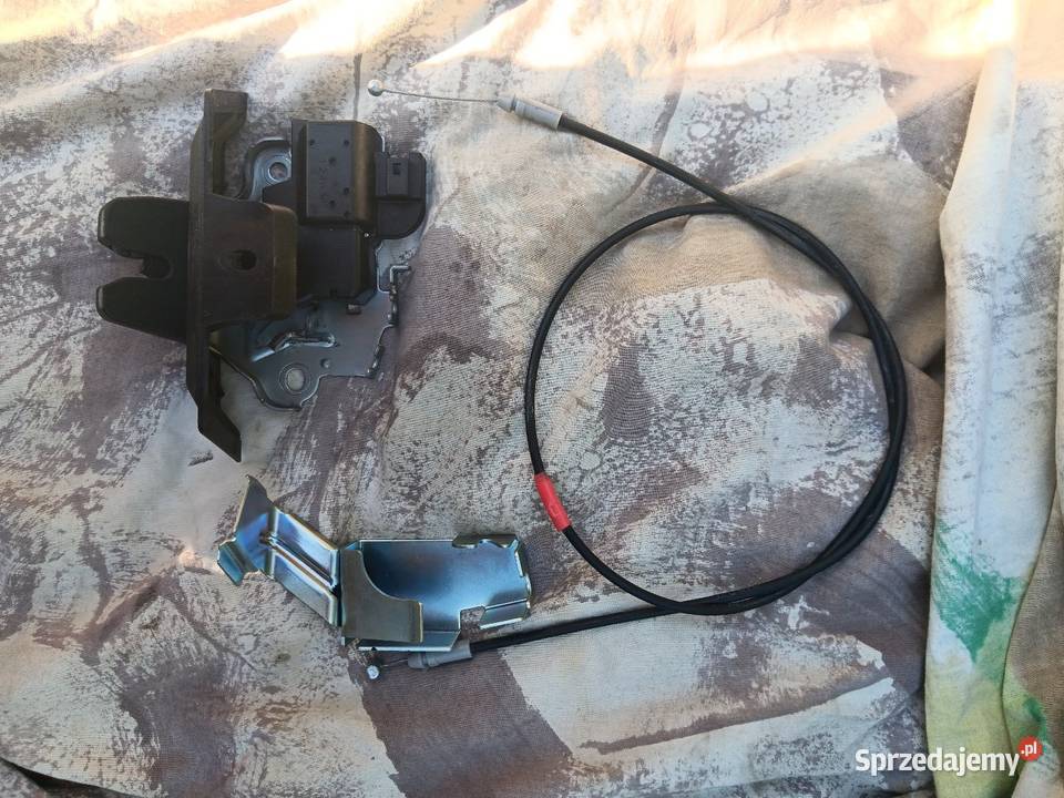 Zamek typnej klapy Lexus GS IV GS250 mk4 osobowe śląskie Katowice