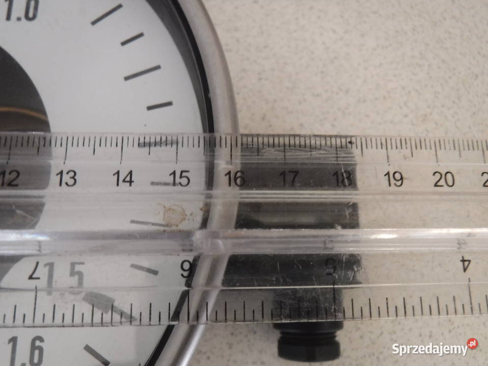 WIKA 21220160 Cont 82122 Pressure Gauge 016bar Produkcja