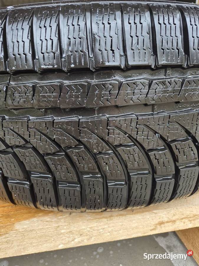 Opony zimowe Nokian 2355517 Brutus