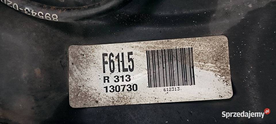 ZWROTNICA LEWA PRZÓD TOYOTA AURIS II F61L5