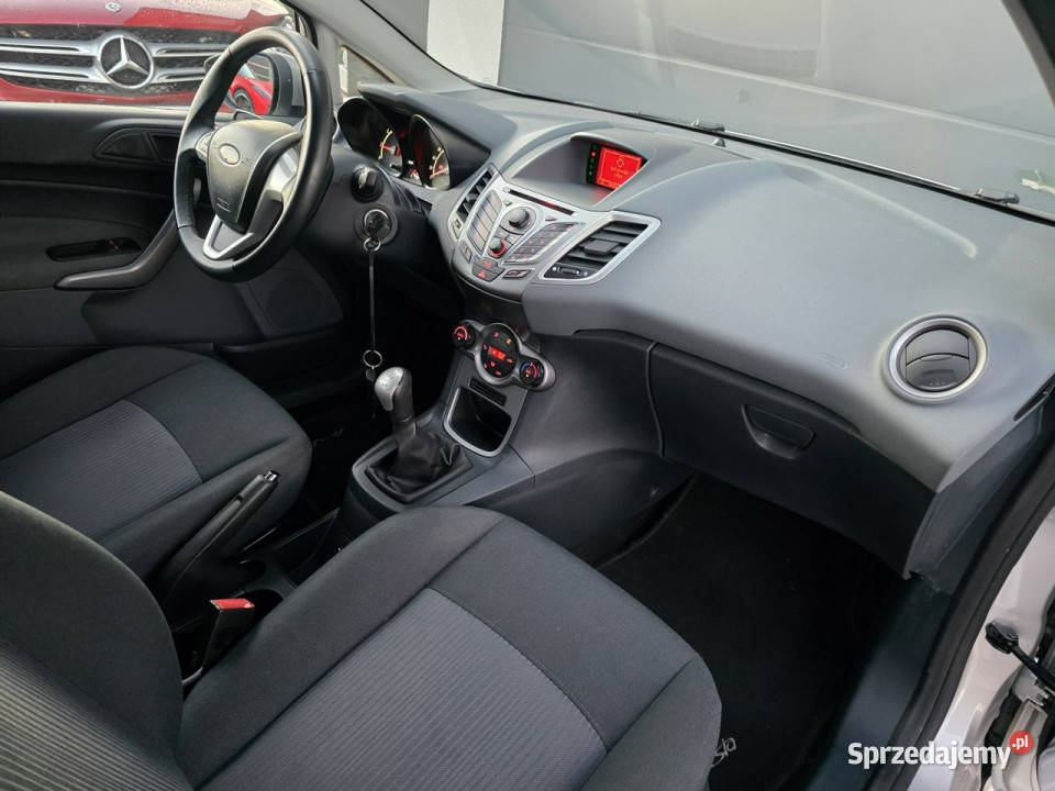 Ford Fiesta 14 16V KLIMATRONIC 118000 NOWE OPONY Czarnków