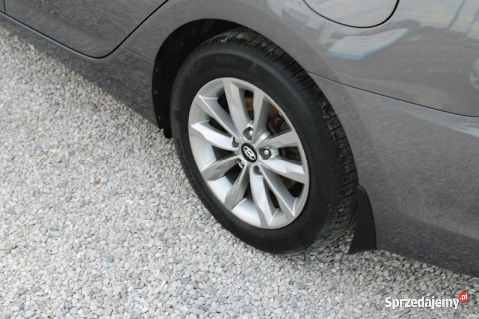 Hyundai i40 FVAT Gwarancja Comfort Grzane fotele kamera cofania Warszawa sprzedam