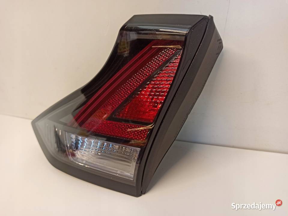 LAMPA W KLAPE PRAWA HYUNDAI IONIQ 92404G2200 Lampy przednie