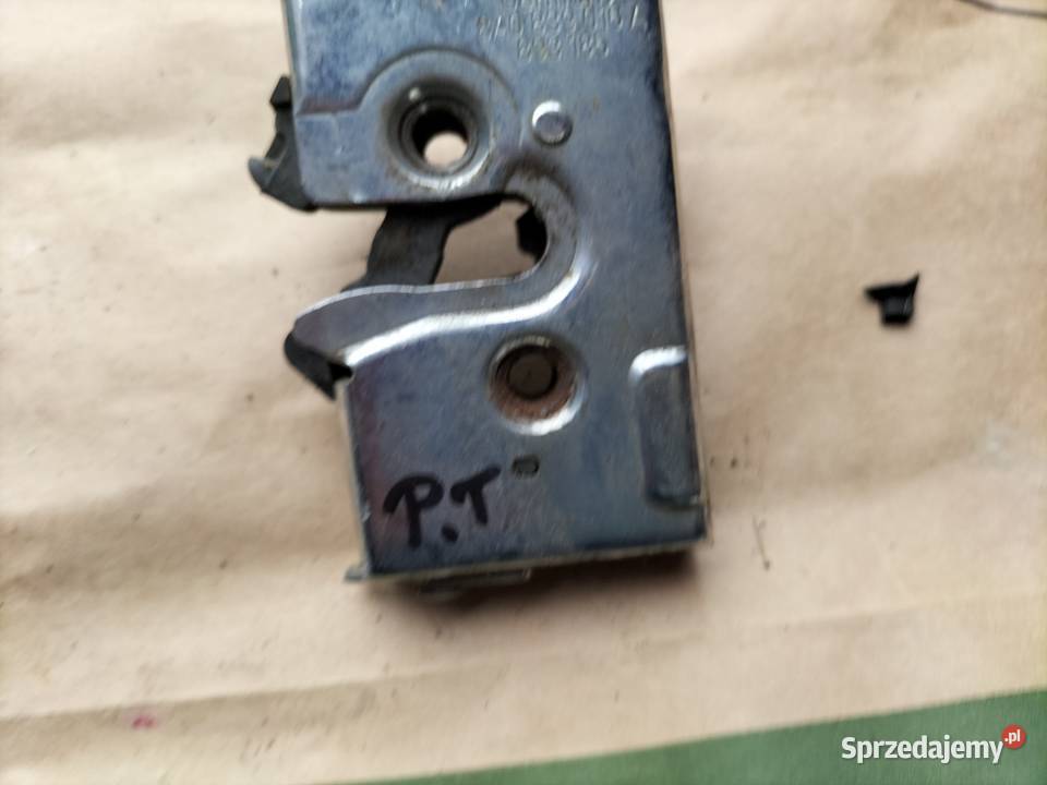 Audi 80 B4 80B4 ZAMEK DRZWI PRAWY TYŁ osobowe Kamień-Kolonia sprzedam