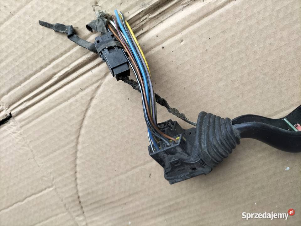 PRZEŁĄCZNIK WYCIERACZEK OMEGA B Kamień-Kolonia