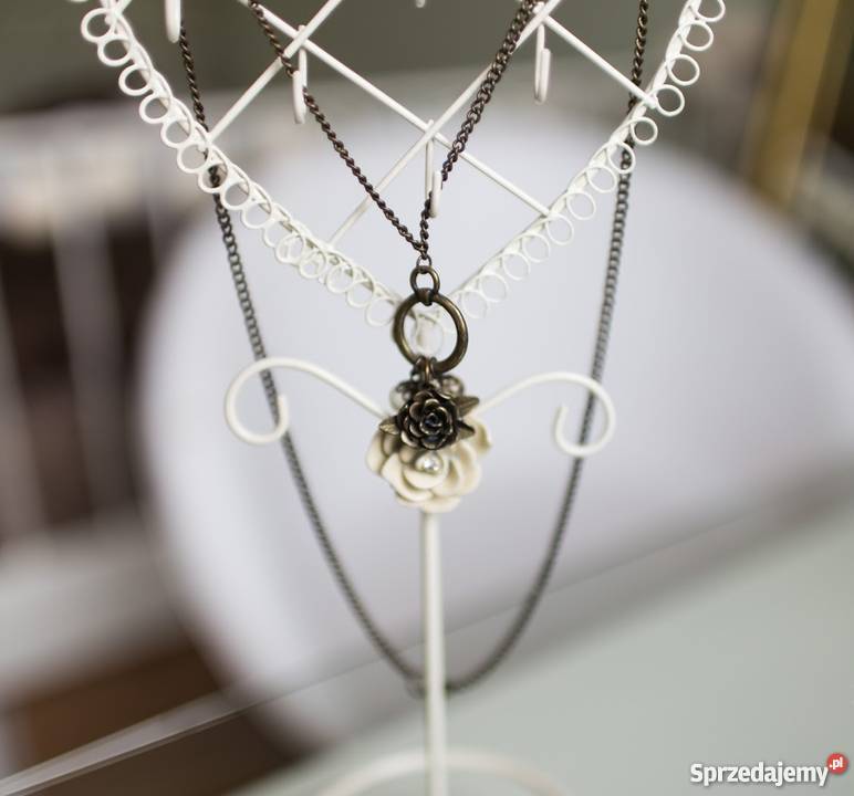 Długi naszyjnik Kwiat podkarpackie Jasło