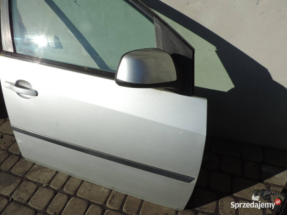 DRZWI PRAWY PRZÓD FORD FIESTA MK5 5D KOLOR 62 Rok produkcji 2005 małopolskie Nowy Sącz