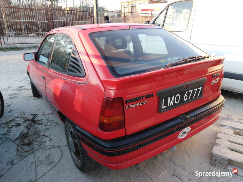 Opel Kadett E 18 Frisco prawie nowości w jednych nieuszkodzony podlaskie Białystok sprzedam
