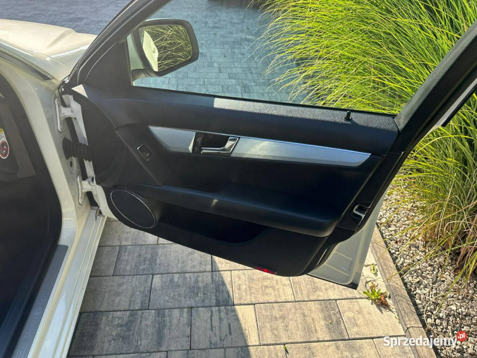 Mercedes C 180 NOWY ROZRZĄD zadbana 100 Kombi wielkopolskie