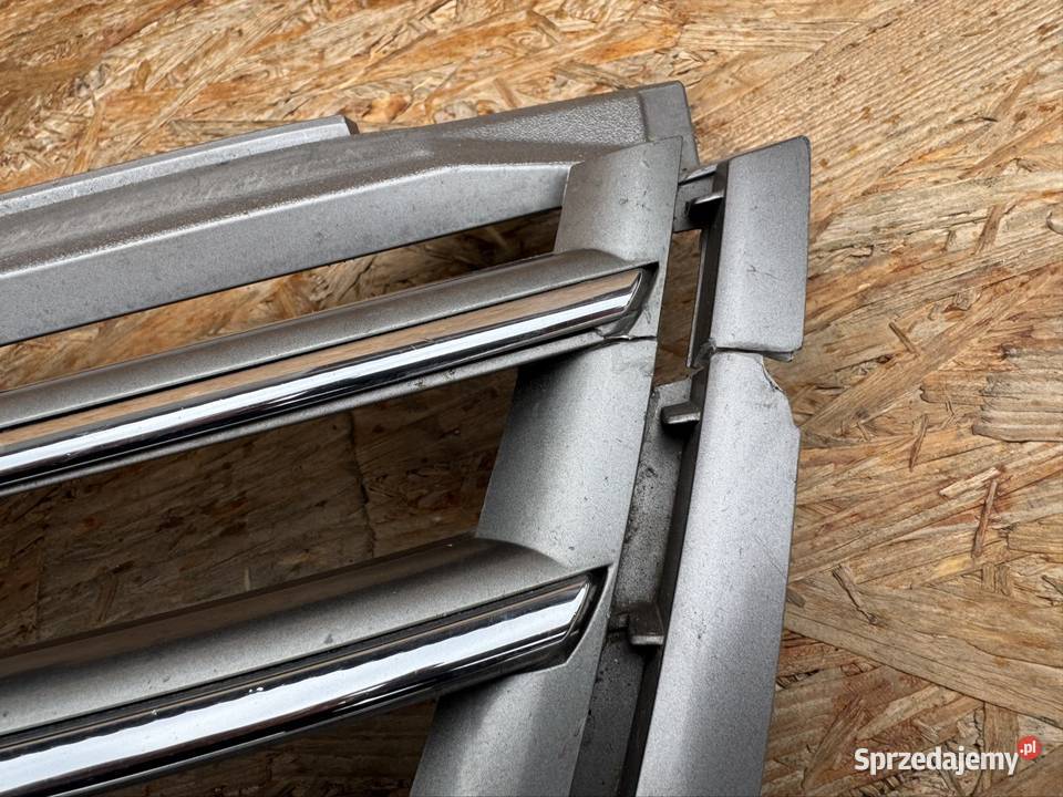 Grill atrapa chłodnicy Toyota Rav4 III 3 lift osobowe wielkopolskie Międzychód sprzedam