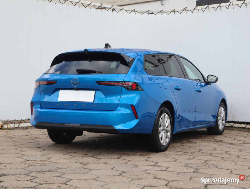 Opel Astra 12 Turbo