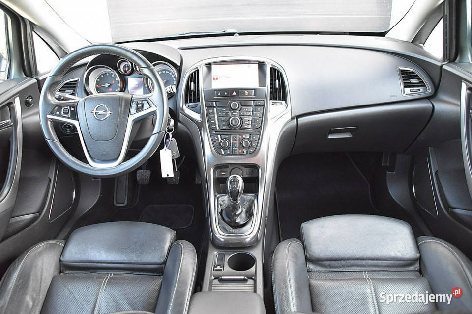 Opel Astra 16B 116 Cosmo Skóra Navi PodgFotele aluminiowe felgi Nowe Kucice sprzedam