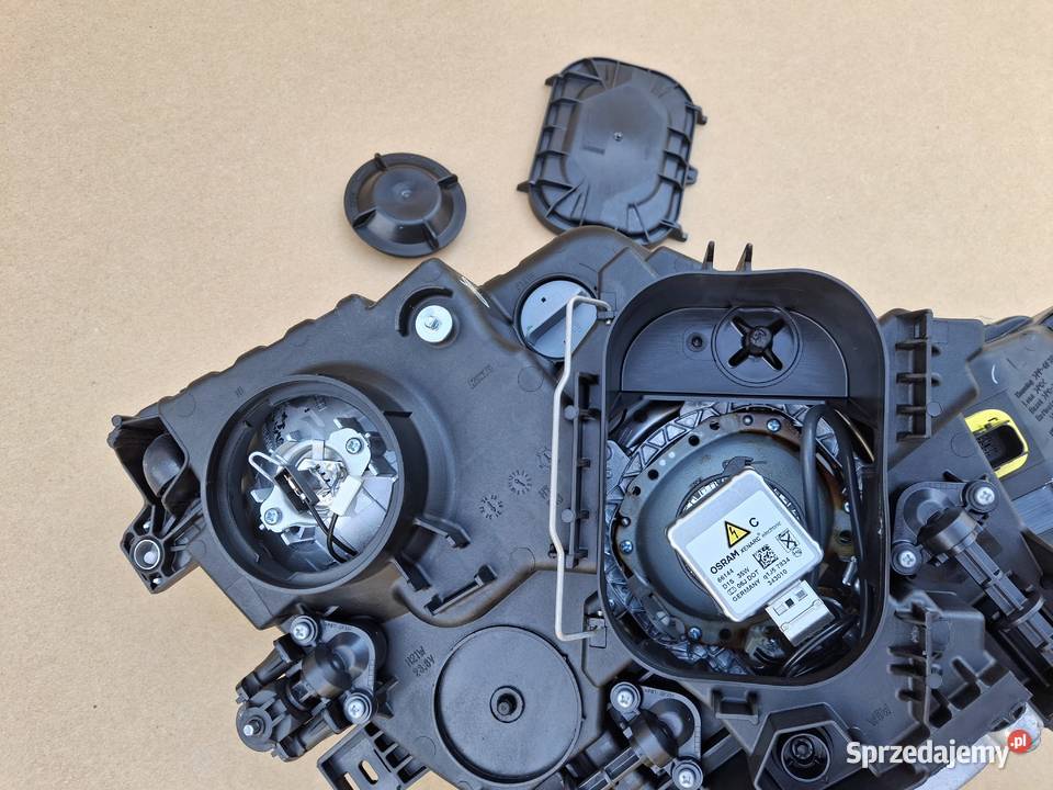 MERCEDES ACTROS MP4 REFLEKTOR LEWY XENON LAMPA Bieleń sprzedam