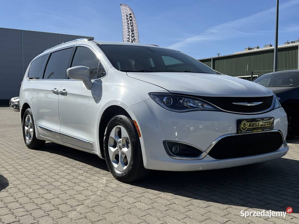 Chrysler Pacifica 2018 Warszawa