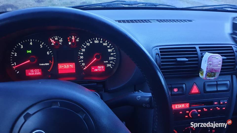 Audi a3 16 benzyna 2000r 288000km Słotowa
