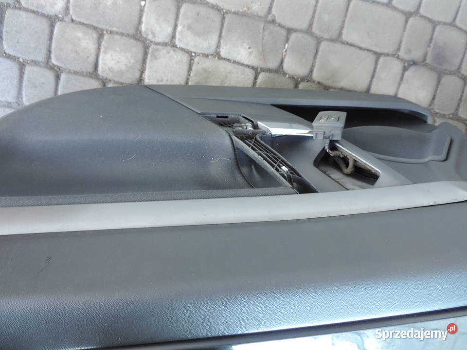 DRZWI PRAWY PRZÓD OPEL VECTRA C SEDAN Z20R Rok produkcji 2003 sprzedam