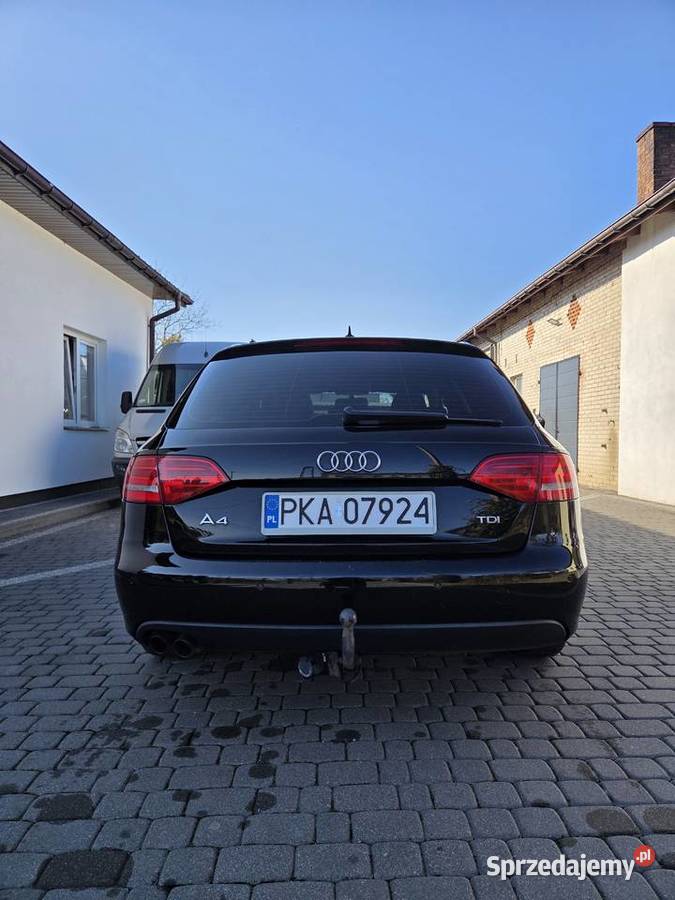 Audi A4 B8 Avant 20 TDI 2011 Iwanowice sprzedam