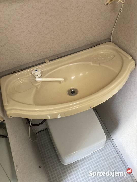 Przyczepa z przedsionkiem zarejestrowana Kielce