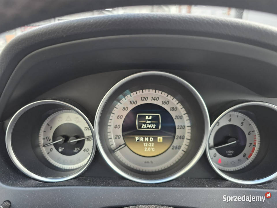 Mercedes C 180 Avantgarde pakiet AMG 18 Benzyna