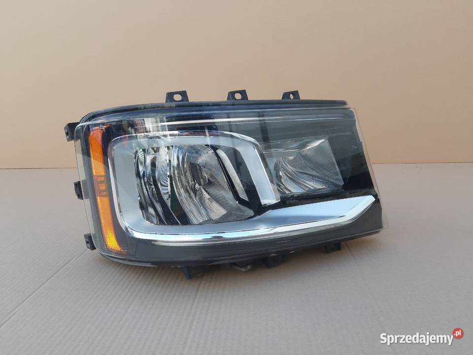 SCANIA R S REFLEKTOR PRAWY LAMPA PRAWA FULL LED lubuskie Trzciel