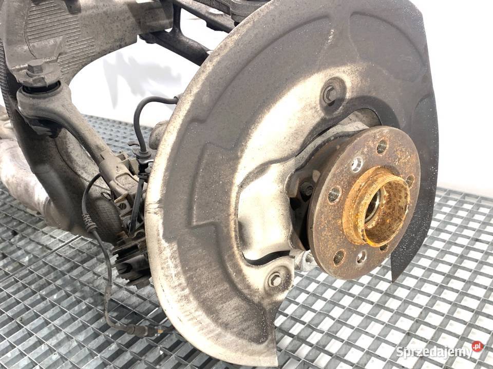 BELKA TYŁ BMW G30 SedanLimuzyna 7857057 TYLNA