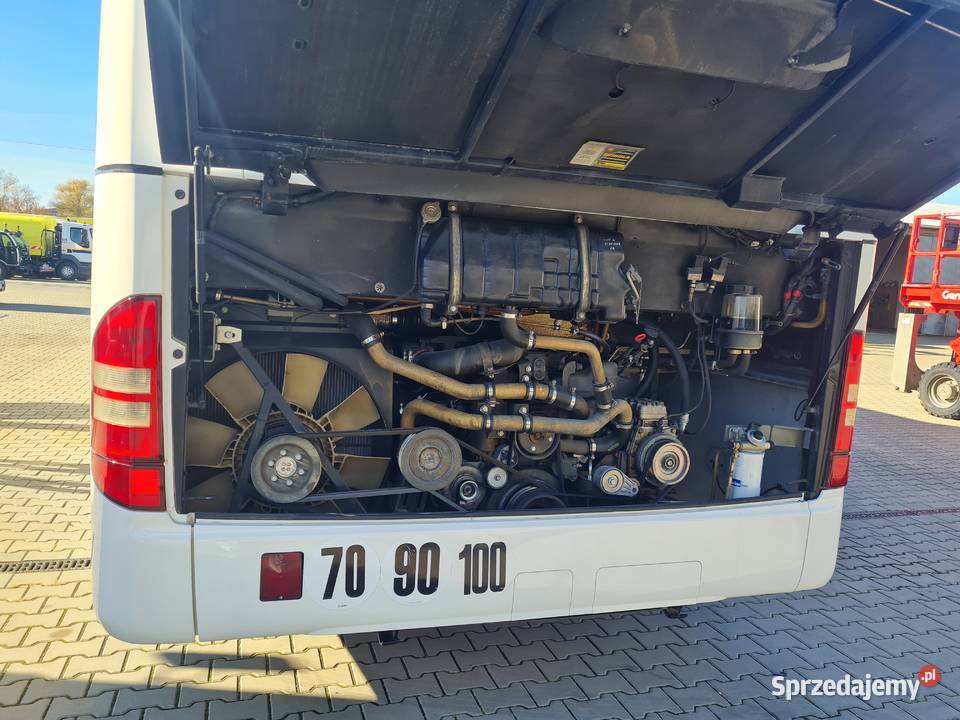 Autobus podmiejski MercedesBenz Intouro Dąbrowa Tarnowska