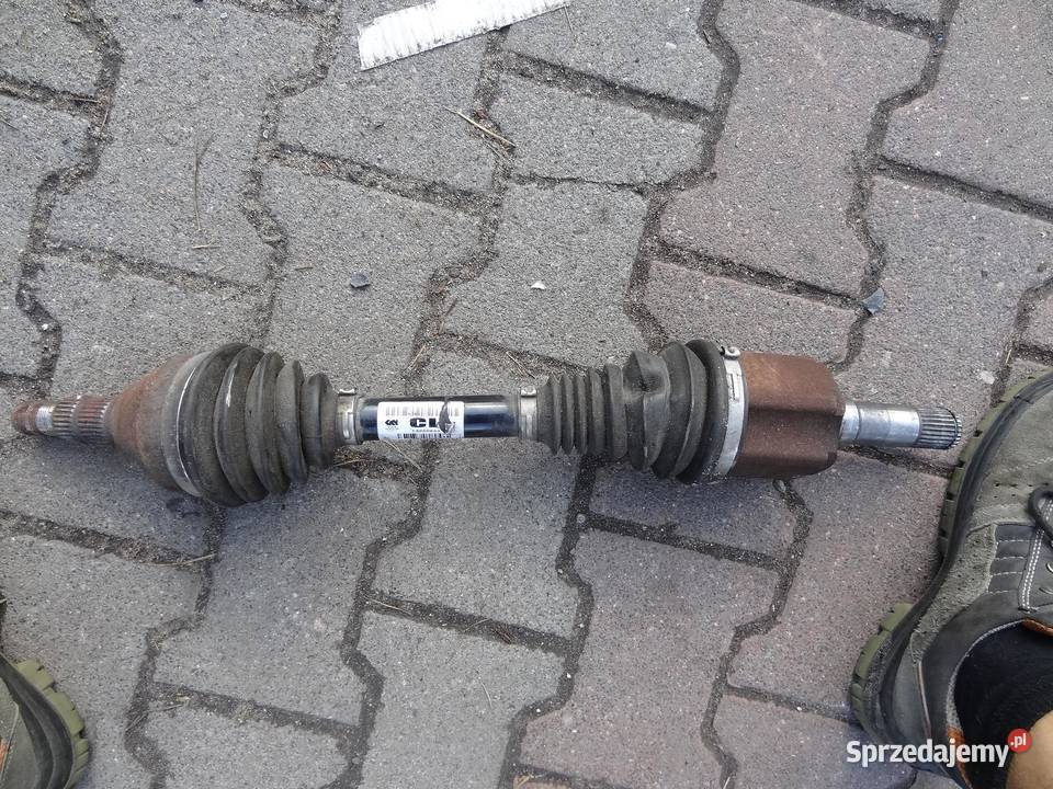 PÓŁOŚ LEWA OPEL ASTRA IV J 13250844 Półosie wielkopolskie