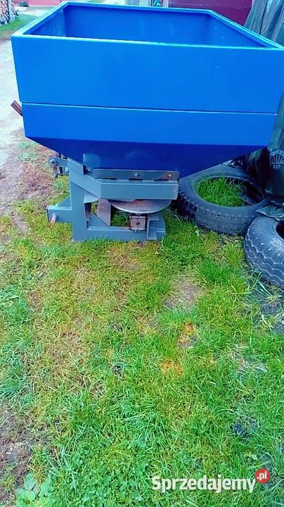 Rozsiewacz nawozów 1000l Rozsiewacze nawozów Makowlany