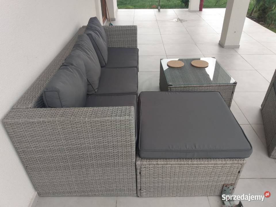 Sprzedam zestaw mebli rattanowych z poduszkami Trzebnica
