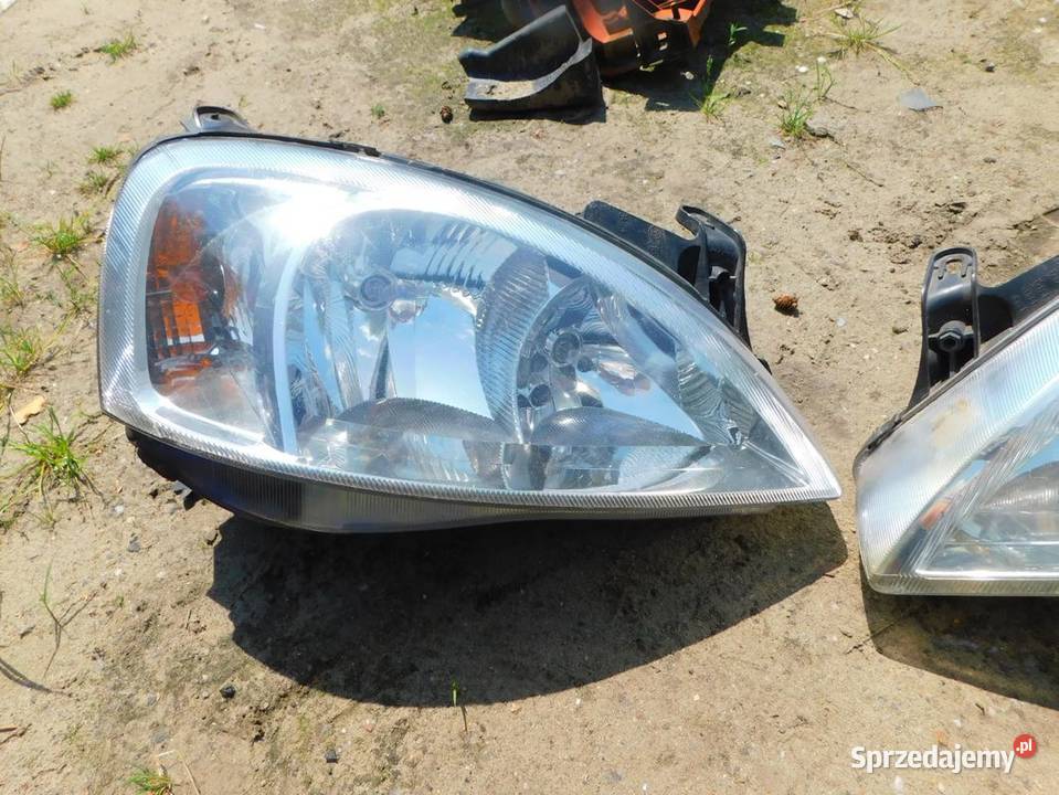 opel corsa C FL lampa prawa WYSYŁKA osobowe sprzedam