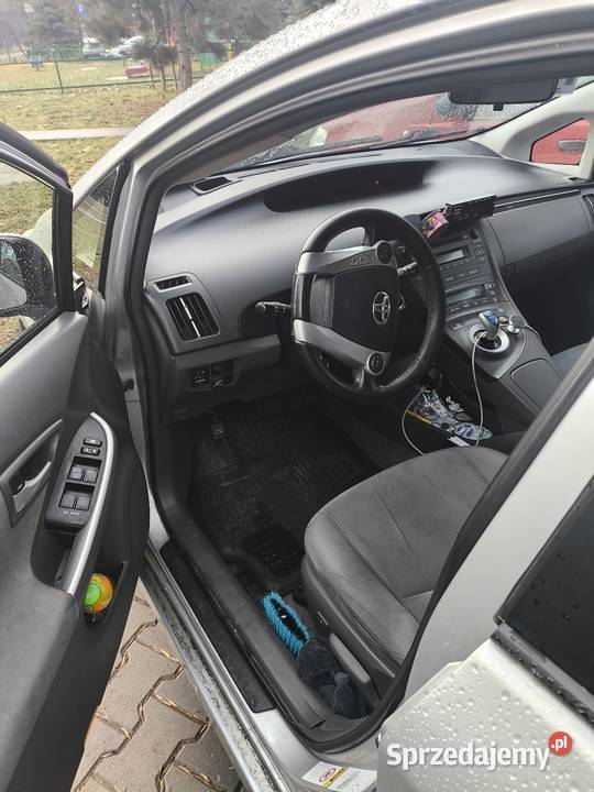 Toyota prius 18 hybryda z gazem przyciemniane szyby Kraków