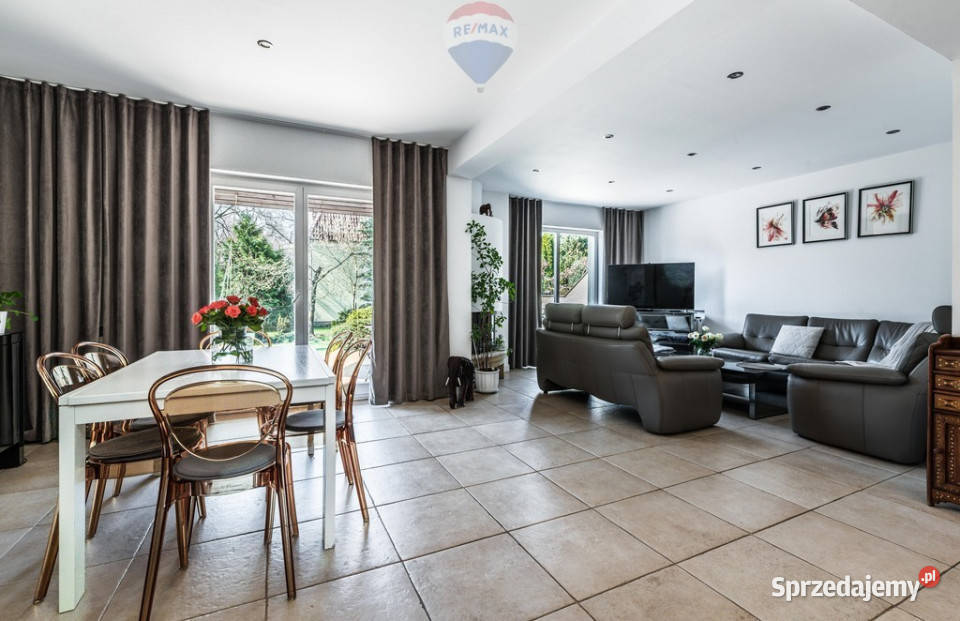 ZADBANY i DOGODNIE POŁOŻONY DOM NA PODOLANACH Poznań