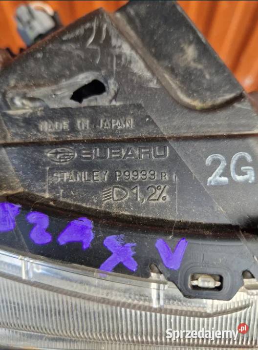 Subaru XV lampa reflektor prawy przód przód dolnośląskie Złotoryja