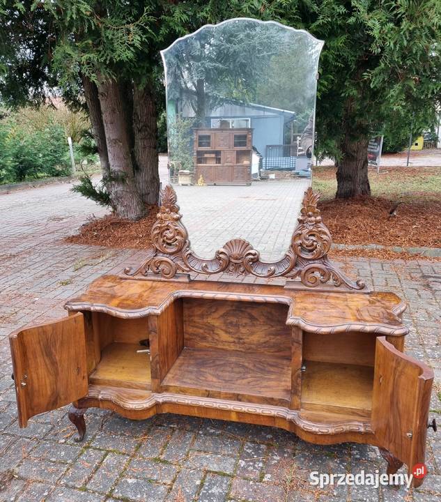 Toaletka w stylu chippendale fornirowana Meble Szczecin