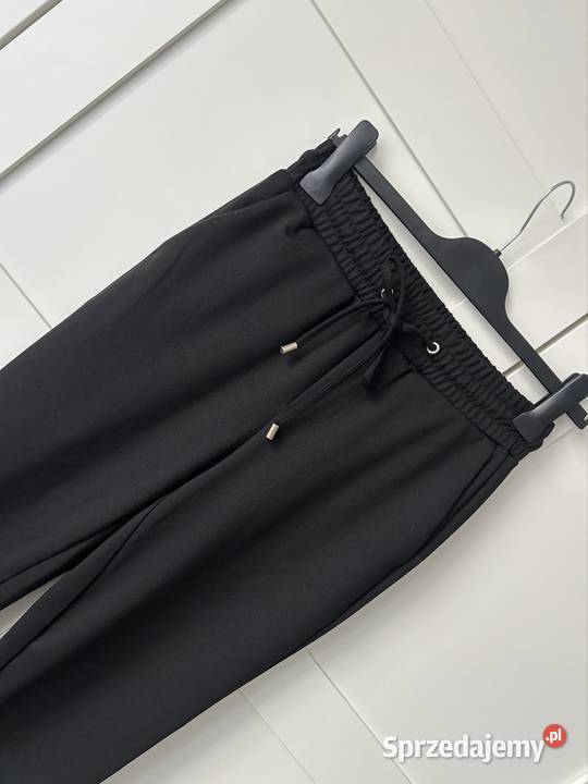 Spodnie Mohito XS czarne spodnie damskie casual mazowieckie Wyszków