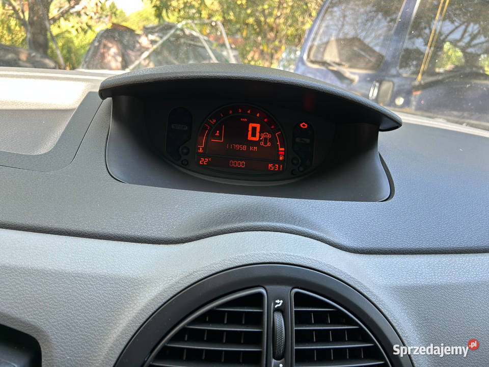 Renault Modus Grand 2012 12L 117950 wersja Yahoo Rok produkcji 2012