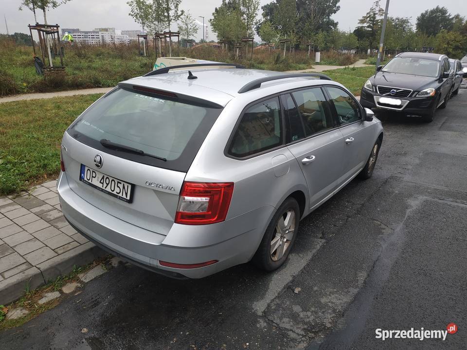 Syndyk sprzeda Skoda Octavia 16 TDI AMBITION nieuszkodzony Wrocław