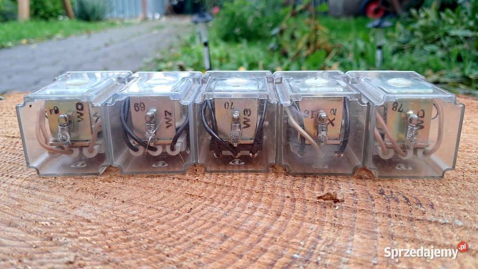 Nowe Przekaźniki Lumel R15 24V AC 10A 3PDT 11pin Świecie