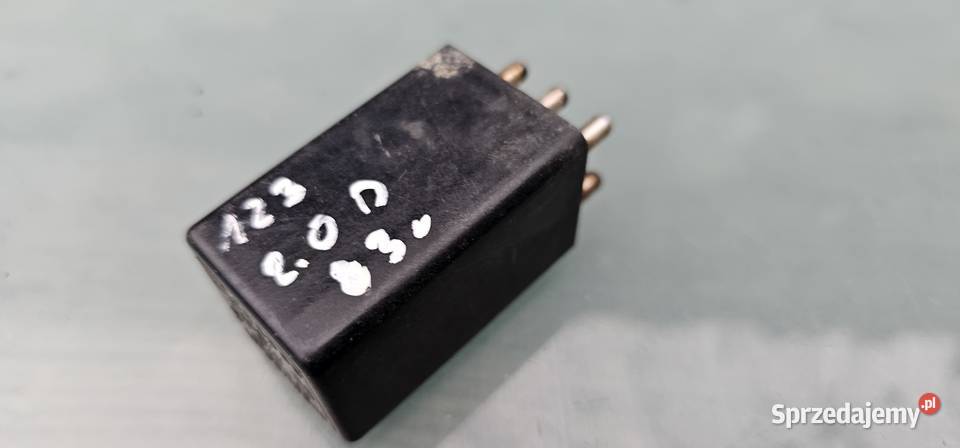 Przekaznik mercedes w123 0008210863 Rok produkcji 1982 sprzedam