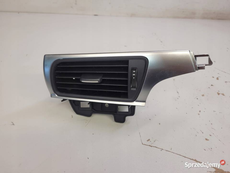 KRATKA NAWIEWU PRAWA AUDI A7 A6 C7 4G2820902 UK Przystajń