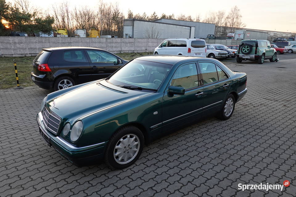 Mercedes E 300 TurboDiesel W210 Elegance z nieuszkodzony Klasa E sprzedam