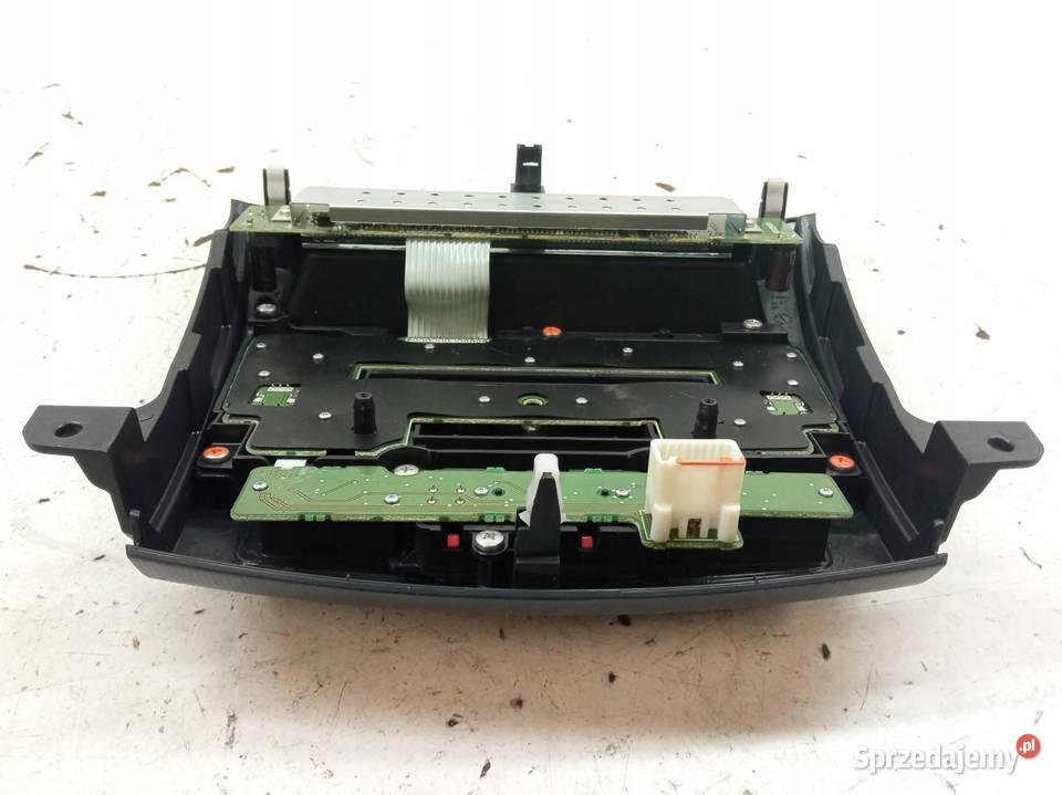 RADIO FABRYCZNE 8002A067XA Mitsubishi Outlander Sprzęt audio fabryczny świętokrzyskie