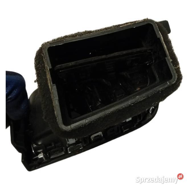 Kratka nawiewu prawa Renault Megane IV 1678332X osobowe
