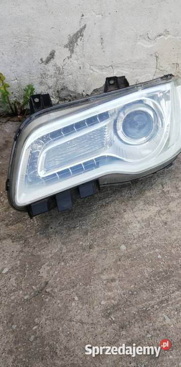 Lampa przednia Chrysler 300C 2015 lewa mazowieckie
