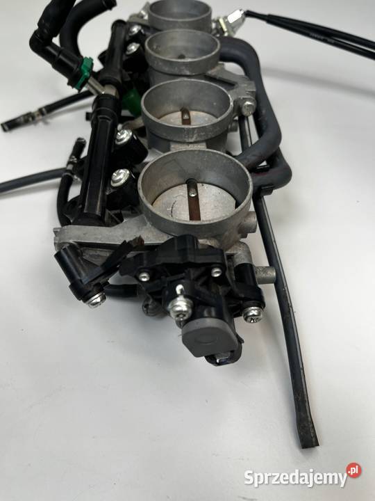 SUZUKI GSXS 1000 1619 Wtryski Przepustnice