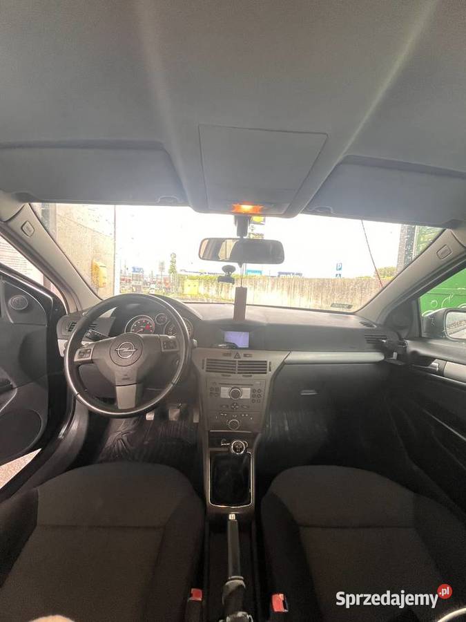 Opel Astra GTC 14 bezyna Kraków sprzedam