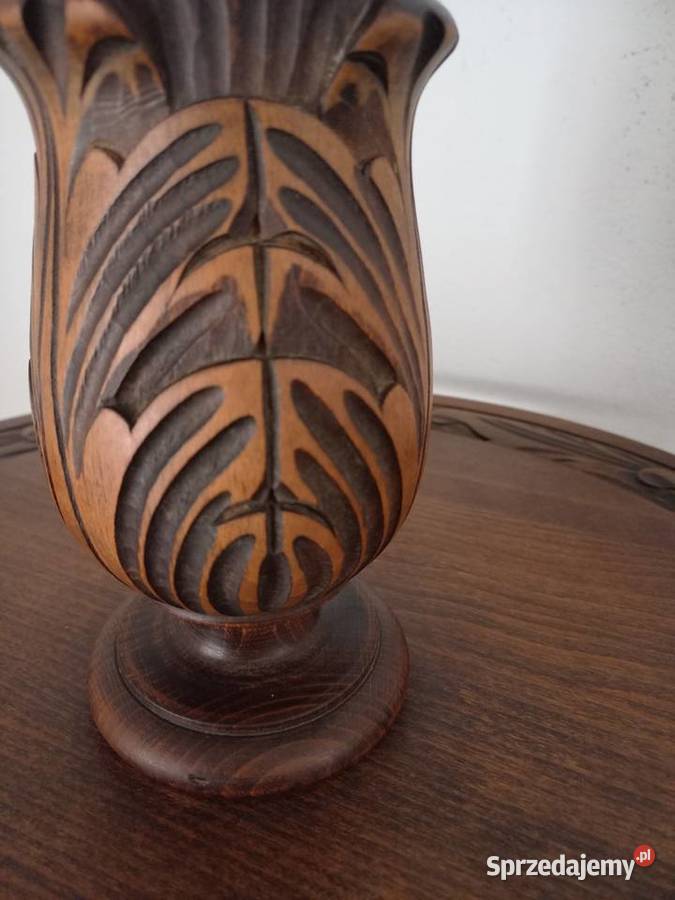 Lampa drewniana rzeźbiona Lipno