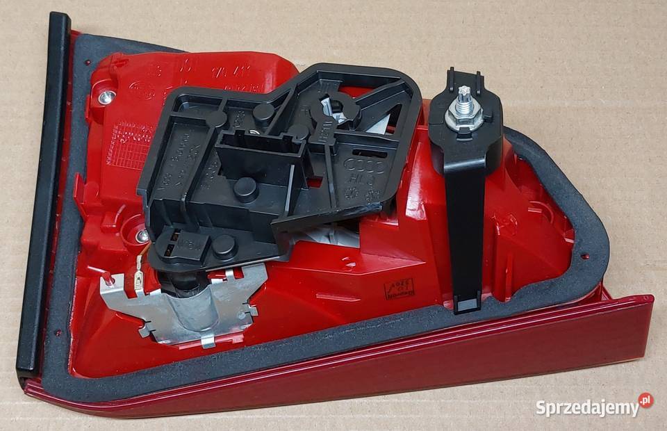 LAMPA TYŁ PRAWA W KLAPE AUDI A4 B8 0811 SEDAN Mielęcin sprzedam